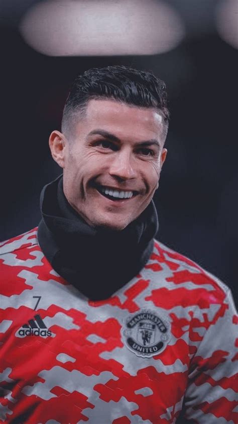 Cristiano Ronaldo smile wallpaper | Foto di calcio, Cristiano ronaldo, Ronaldo