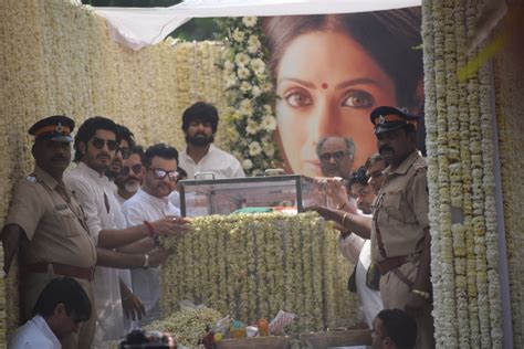 Sridevi's funeral: Arjun Kapoor offers his inconsolable step sisters ...