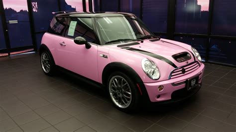 A Pink Mini Cooper! /// Kuni Auto Center 3pink #mini #cooper | Pink ...