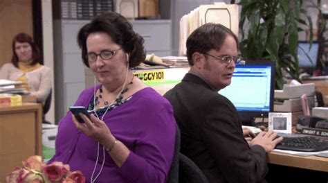 19 Times Phyllis From "The Office" Proved She Was The True HBIC