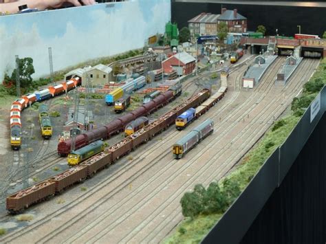 british n gauge layouts - Google Search | Model trains, Model train scenery, Model train layouts