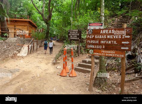 El Parque Nacional El Avila,firmar con direcciones áreas: puesto de ...