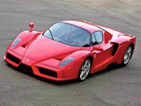 Ferrari Enzo, asta da record: primato storico per l'hypercar di Maranello