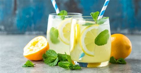 20 Easy Lemonade Cocktails - Insanely Good