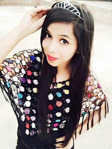 Dhinchak Pooja Bigg Boss 11 Images, Pics, Photos & Biography - #1 ...