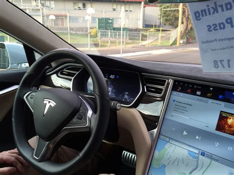 Tesla AutoPilot Feature Goes Horribly Wrong