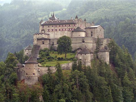 Blok888: Top 10 Most Beautiful Castles With Breathtaking Scenery