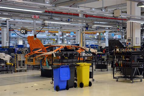 How Lamborghini Are Made: Factory Tour, Pics, Prod. Process | Digital Trends