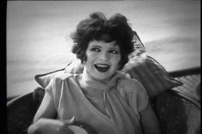 Clara Bow - photos and quotes - Bizarre Los Angeles Classic Movie Stars, Classic Movies, Bow ...