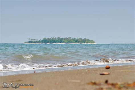 Potipot Island: Zambales - PicsElement - photography by quadie Diamante