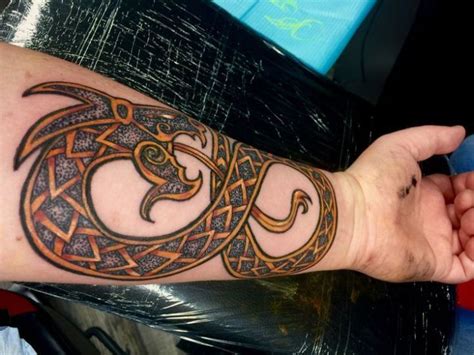 Image result for world serpent arm tattoo - Tattoo Pins | Tätowierungen, Wikinger tattoo, Arm tattoo