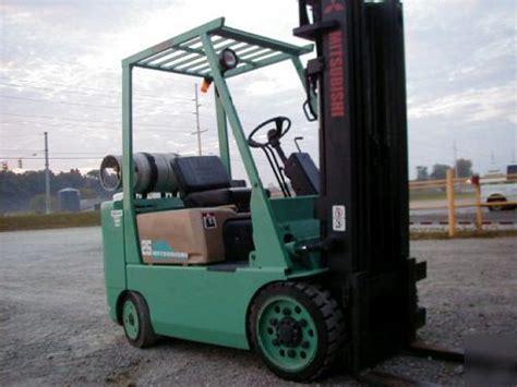 Mitsubishi 5,000 lb forklift 5000 fork lift truck nice