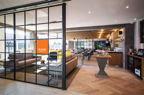 easyJet opening doors to its first airport lounge at London Gatwick Airport