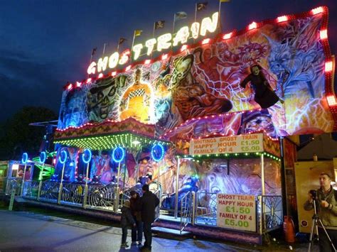 Ghost train # train fantôme # funhouse | Carnival rides, Amusement park ...