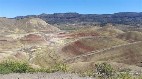 Painted Hills, OR, USA : r/hiking