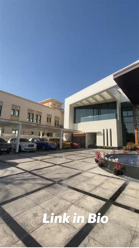 Dubai Mansion | Mansions, Luxury house, Mansion interior