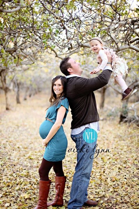 Sneak Peek {Chandler Family Photographer} | Family maternity pictures ...