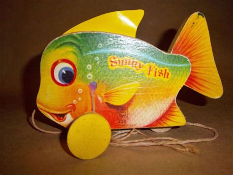 1955 Sunny Fish Fisher Price wooden pull toy | Vintage baby toys, Vintage fisher price toys ...