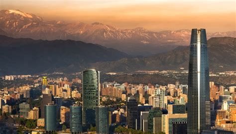 Santiago - capital of mountain tourism | travelArt