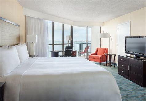 MIAMI MARRIOTT BISCAYNE BAY HOTEL, FL