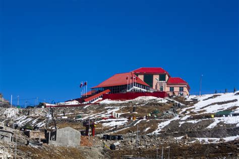 File:Nathu La - Indo China Border.jpg - Wikimedia Commons