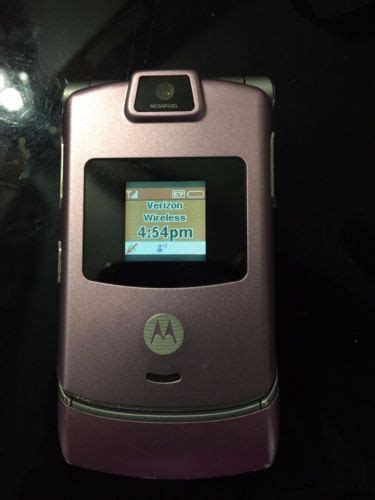 Motorola RAZR V3m Pink Razor Camera Bluetooth Video Flip VERIZON Cell Phone | Retro phone ...