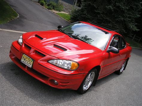 10 Sports Cars Everyone Wanted 20 Years Ago (That Didn't Age Well)