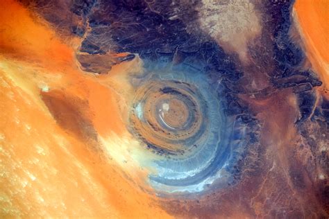 Earth Paints – Eye of the Sahara, Africa (photo) | Cosmonaut Oleg Artemyev