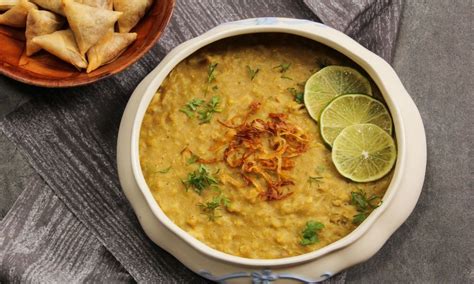 5 Places To Find The Most Delicious Haleem In Karachi