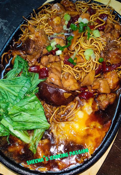 Sizzling Yee Mee Recipe: Here's How You Can Cook This Food-Court-Style Dish At Home - KL Foodie