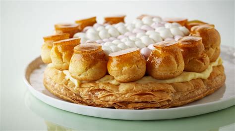 Tarta Saint Honoré (Gateau st. Honoré) - Anna Olson - Receta - Canal Cocina