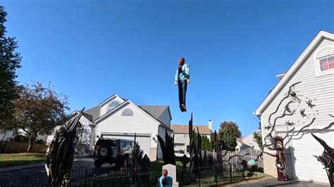 Family makes cool Stranger Things Halloween decoration, has to fight to display it | Flipboard