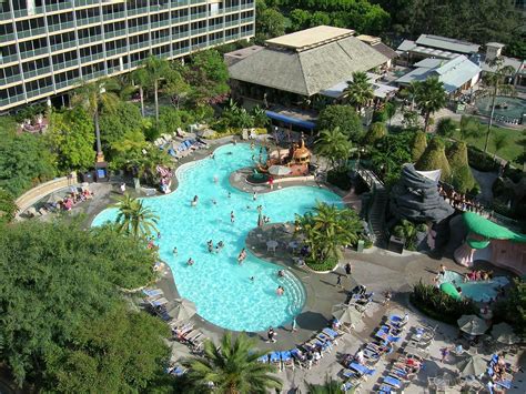 DisneyLand Pool | Taken from our 9th floor room # 2712. Only… | Flickr
