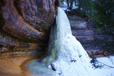 Top 5 Spectacular Munising Waterfalls to Visit in the Winter - Munising Visitor's Bureau