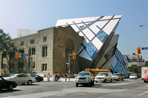 File:Royal Ontario Museum2.jpg