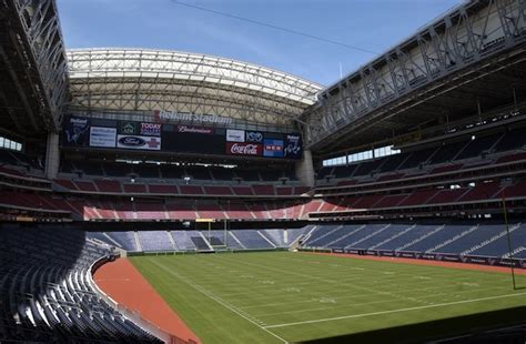 The NFL’s retractable roof stadiums stay closed for 66 percent of all ...