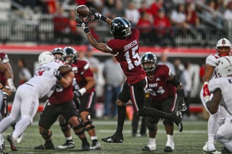 Troy wide receiver Tez Johnson, younger brother of Bo Nix, entering ...