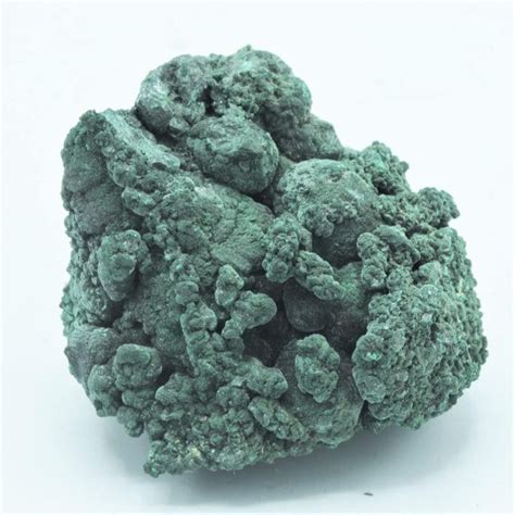 The Brilliance of Malachite: Unleashing its Meaning, & Benefits