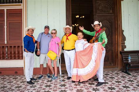 Half day tour of Guayaquil: history, cocoa and Ecuadorian taste. in Guayaquil | Pelago