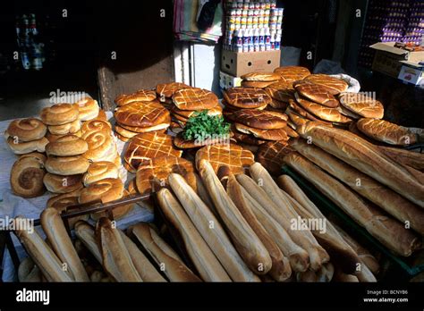 Algeria market food hi-res stock photography and images - Alamy