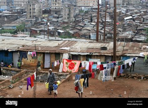 Mathare Valley, one of the most notorious slum in Nairobi, Kenya Stock Photo: 17683827 - Alamy