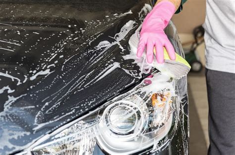 8 Do It Yourself Car Cleaning Tricks To Keep Your Exterior Pristine | EmpireCovers