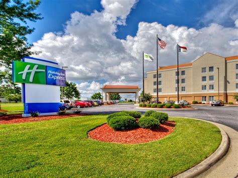 Greenville Hotels near ECU | Holiday Inn Express Greenville