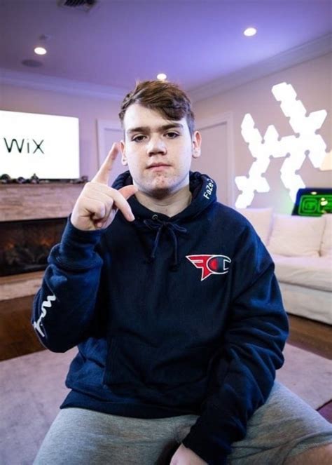 Mongraal Height, Weight, Age, Family, Facts, Education, Biography