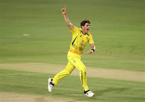 Sean Abbott struck twice in his first over | ESPNcricinfo.com