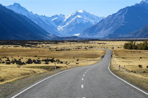 South Island Itinerary: Road Trip New Zealand - Flying and Travel