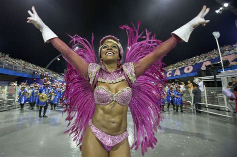 PHOTOS: Brazil Kicks Off Carnival In A Blaze of Color | TIME