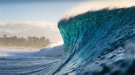 World's best waves – amazing surf spots in photos | Escapism Magazine