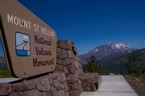 Mount St Helens National Volcanic Monument | St helens, National parks, Mount st helens