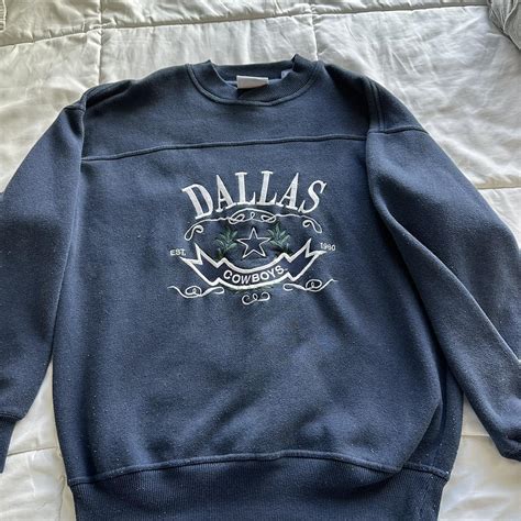 Dallas Cowboys Vintage crew neck (light lint on item) - Depop